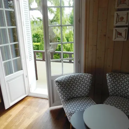 Il Etait Fois Bed and Breakfast Pont-Évêque