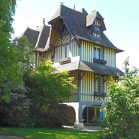 Il Etait Fois 3* Pont-Évêque