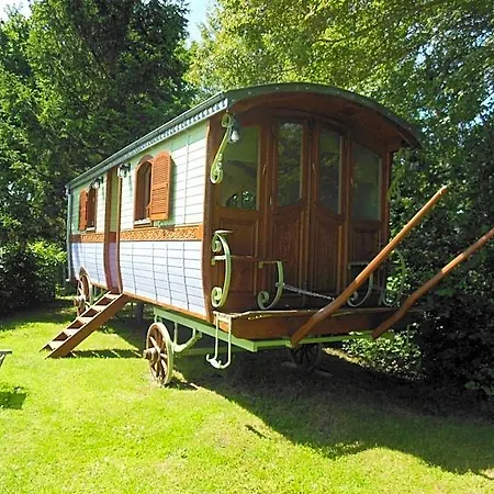 Il Etait Fois Bed and Breakfast 3*