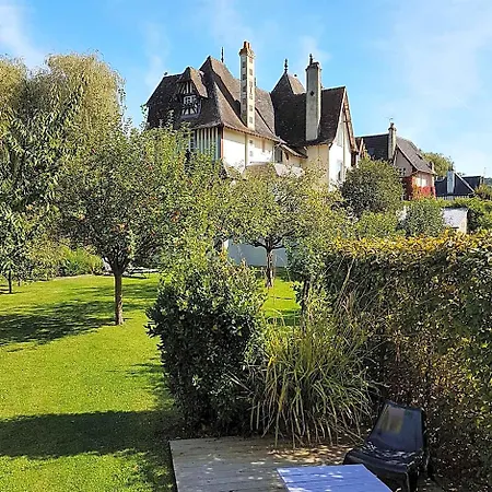 Il Etait Fois Bed and Breakfast
