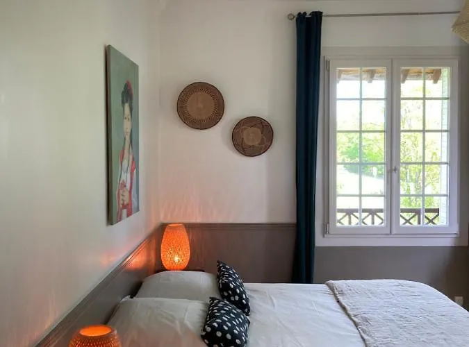 Il Etait Fois Bed & Breakfast 3*